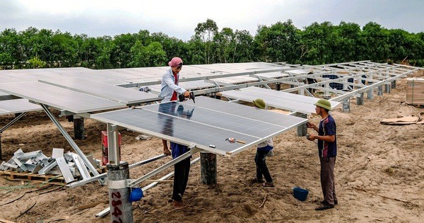 Bộ Công Thương ‘hô biến’ hàng trăm dự án điện mặt trời vào quy hoạch ra sao?