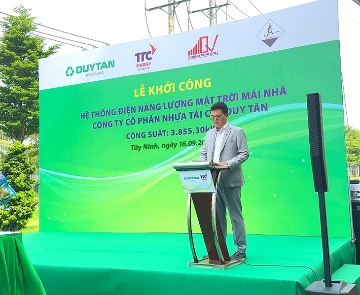 photo-1758799799635-17587997999081166587832 Điện mặt trời mái nhà tại DUYTAN Recycling - Bước tiến xanh hóa sản xuất - Ảnh 3.