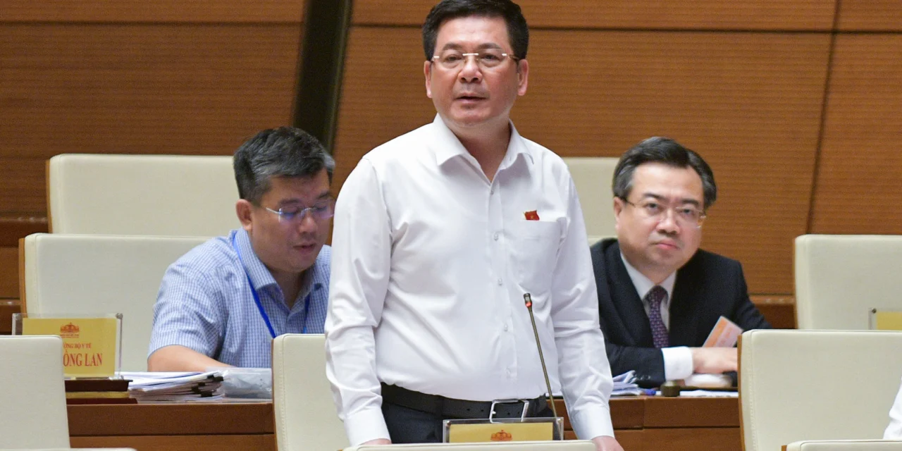 Bộ trưởng Công Thương trả lời về phát triển điện mặt trời áp mái, mua bán điện trực tiếp