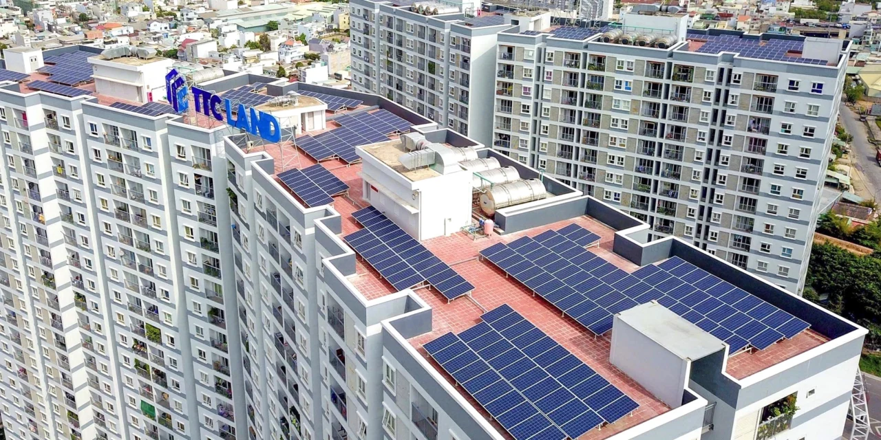 Ngóng chính sách điện mặt trời áp mái