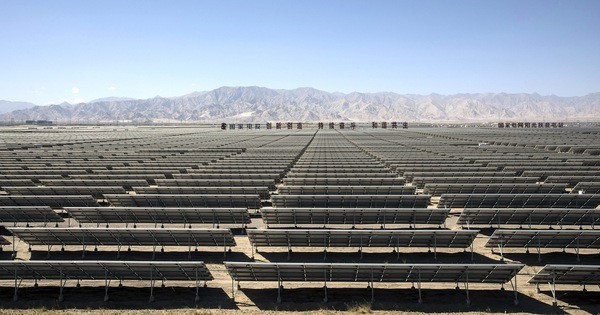 Trung Quốc vươn tới vị trí ‘thống trị’ về năng lượng mặt trời thế nào?