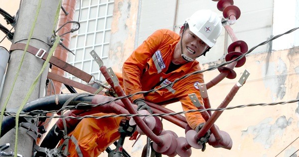 Áp dụng giá điện 2 thành phần: Phải minh bạch, chống lạm dụng độc quyền