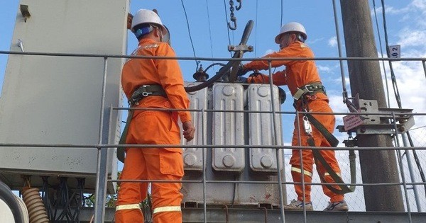 Nắng nóng cả nước, tiêu thụ điện lập đỉnh kỷ lục mới