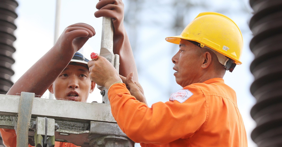 Giá điện tăng nhưng không tính đúng tính đủ, lại lo thiếu điện khi không có tiền đầu tư