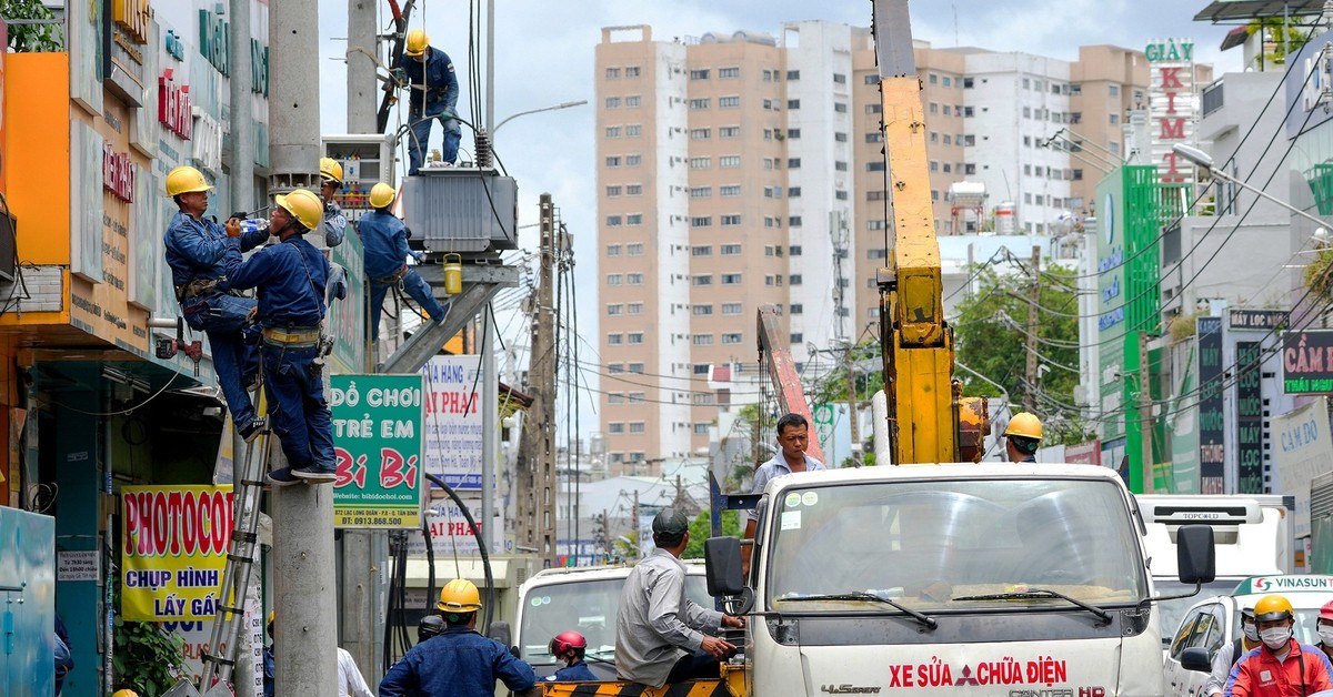 Phân bổ khoản lỗ 44.792 tỉ đồng vào giá điện: Cần tách bạch, làm rõ các khoản lỗ