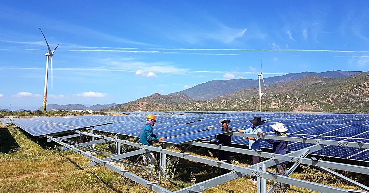 Điểm tên loạt chủ tịch tỉnh, Thủ tướng yêu cầu gỡ vướng điện tái tạo trước 25-7