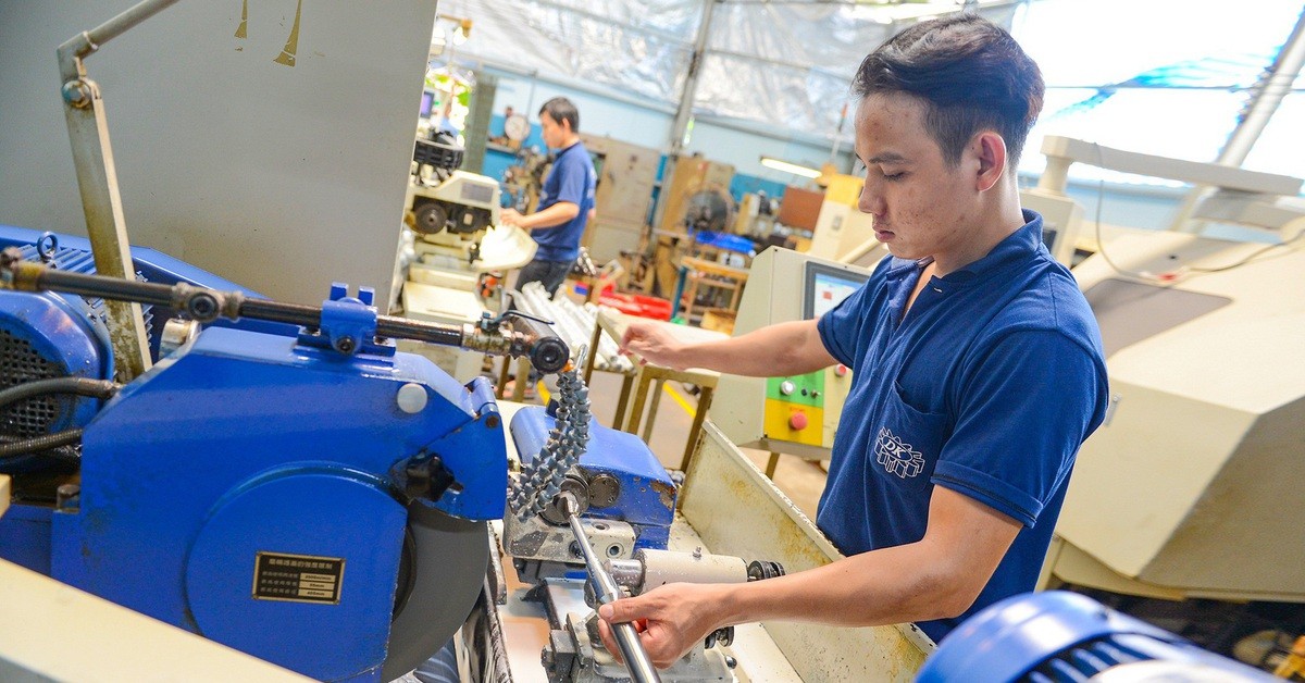 Doanh nghiệp lo chi phí tăng thêm với giá điện hai thành phần