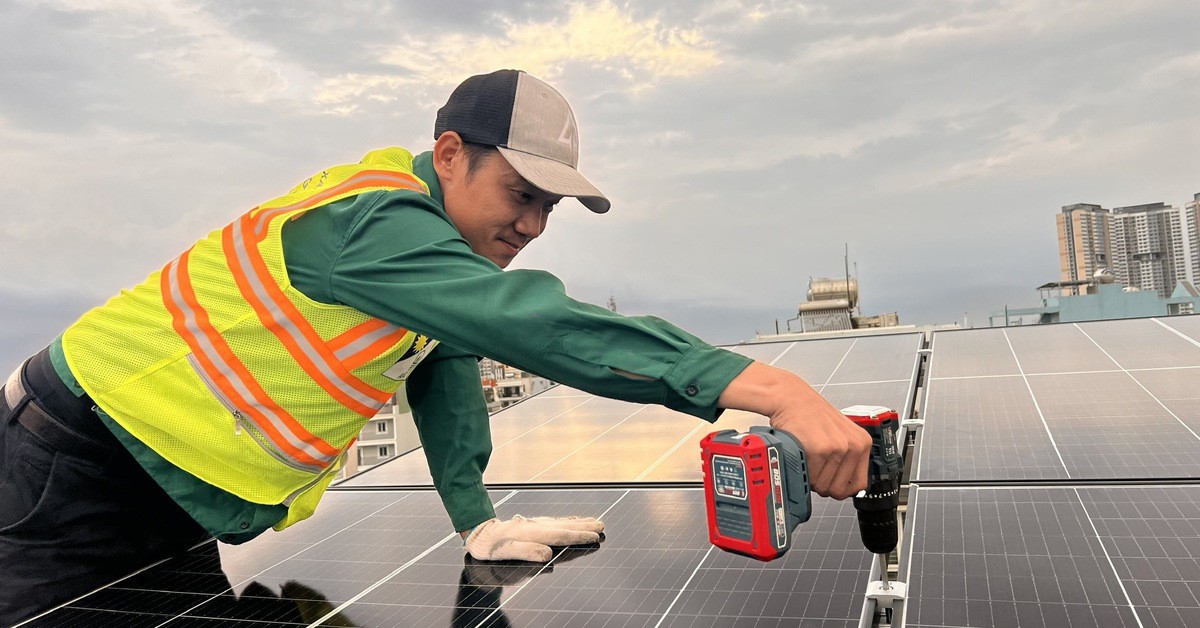 Lắp điện mặt trời không thông báo có thể bị phạt tới 20 triệu đồng
