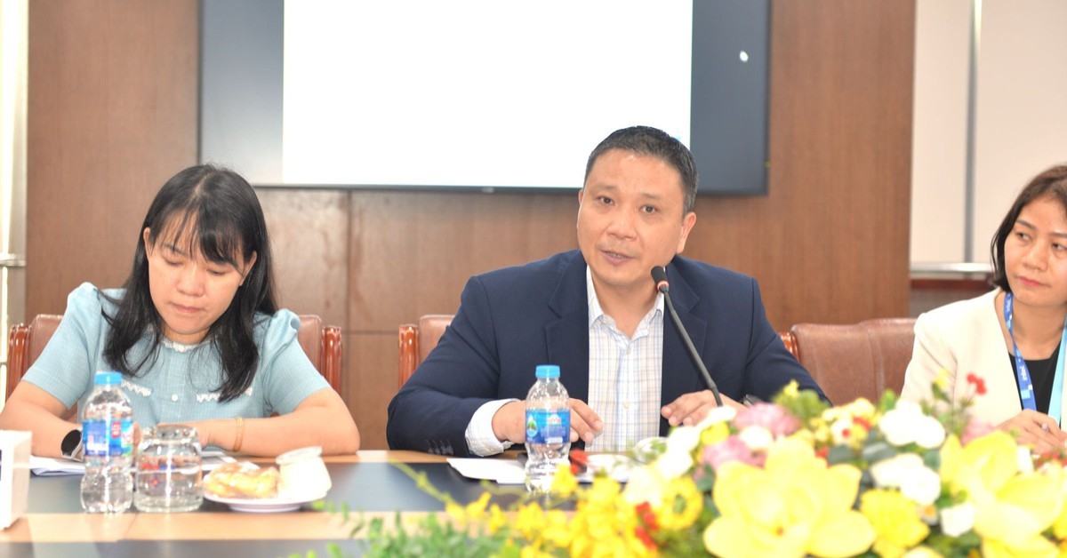 Điện lực TP.HCM đảm bảo cấp điện ổn định cho Nhà máy Intel