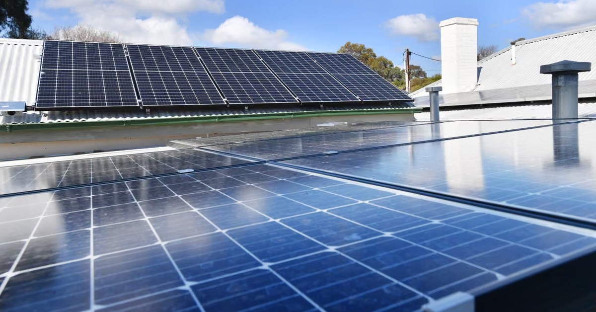 Úc cung cấp ba giờ điện mặt trời miễn phí mỗi ngày cho người dân