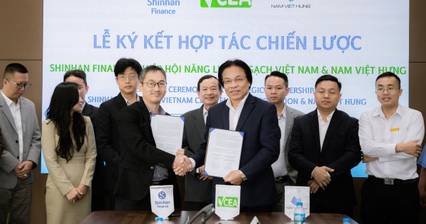 Thúc đẩy điện mặt trời mái nhà tự sản, tự tiêu bằng đòn bẩy tài chính