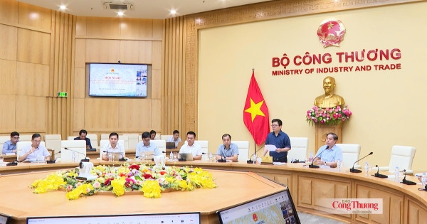 Bộ Công Thương phổ biến, đôn đốc phát triển điện mặt trời mái nhà