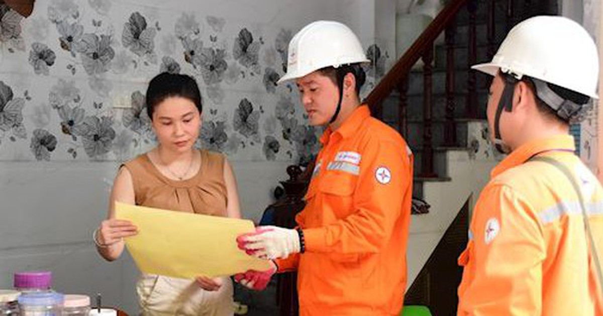 Lạm phát gần chạm trần, giá điện có tính giảm để bớt áp lực tiêu dùng cuối năm?