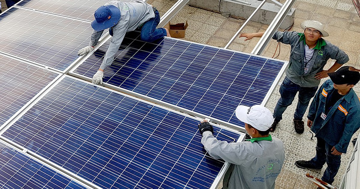 Đã lắp đặt điện mặt trời mái nhà mà chưa thông báo sẽ bị xử phạt thế nào?